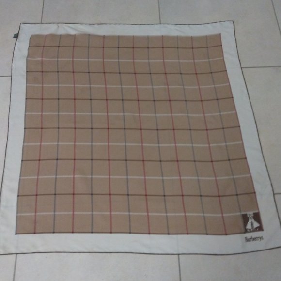 ❤️RARE VINTAGE BURBERRYS NOVA CHECK Window Pane Silk Scarf Italy - Picture 4 of 12